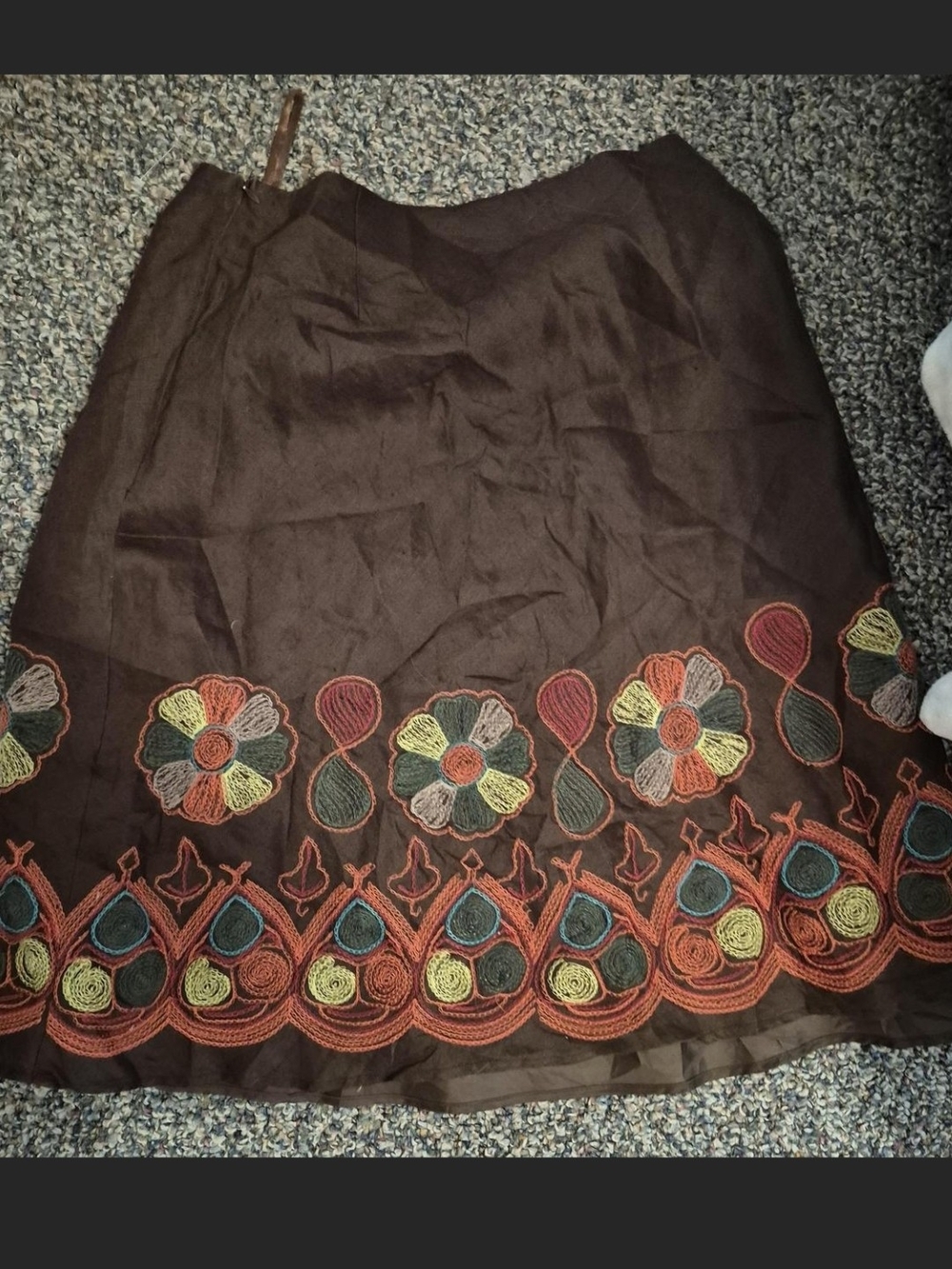 Anne Carson Brown A-Line Skirt with Multicolor Embroidered Border